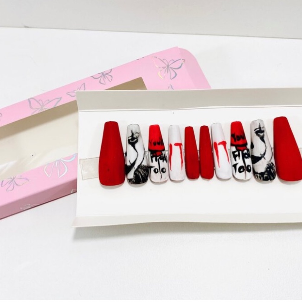 Hand painted “IT” press on nails